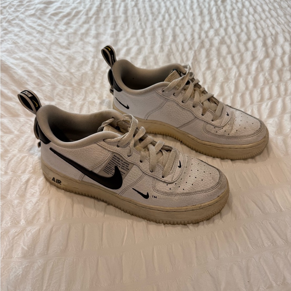 Nike Air Force 1 Overbranded